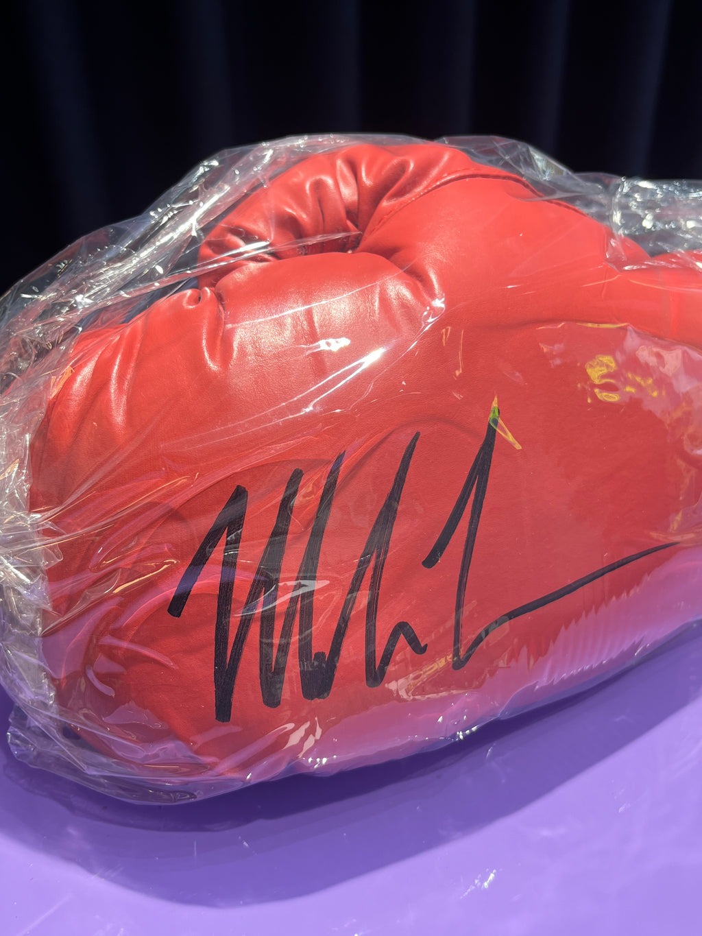 GUANTE MIKE TYSON SIGNED JSA AUTHENTIFICATED